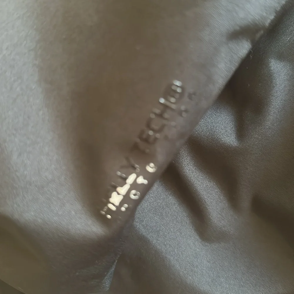 Women’s Helly Hansen coat - Picture 3 of 3